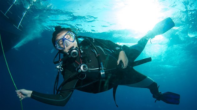 Denisa Lhotová z Hořic v Podkrkonoší při potápění v Egyptě.
