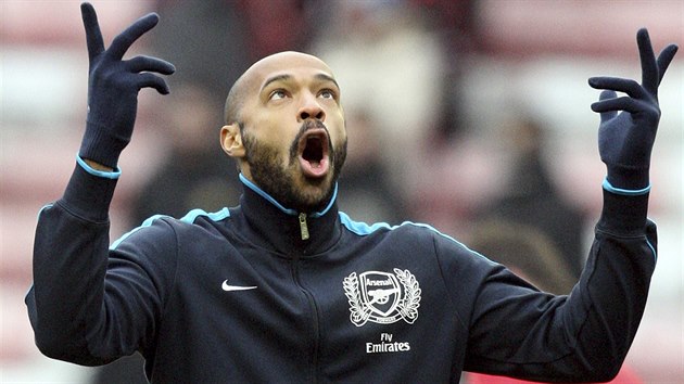 NVRAT Thiery Henry bhem svho hostovn v Arsenalu na jae 2012.