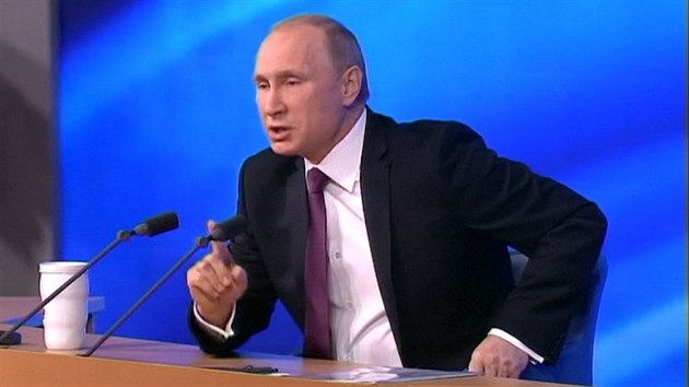 Rusk prezident Vladimir Putin na tiskov konferenci hodnotc rok 2014. (18. prosince 2014)