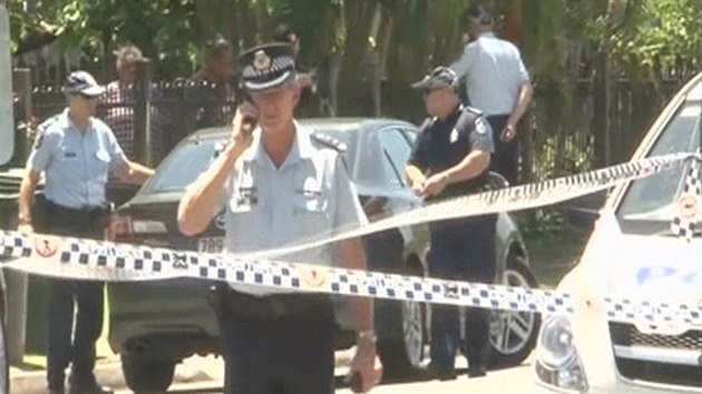 Australsk policie byla do domu v Cairnes pivolna kvli zrann en.