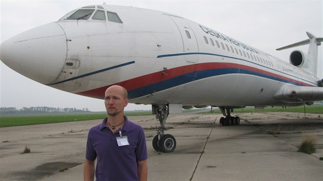 Prezidentský speciál Tupolev Tu-154M se stane největším exponátem olomouckého leteckého muzea. Podle jednoho ze správců muzea Zdeňka Svobodníka (na snímku) je zachován do posledního detailu.