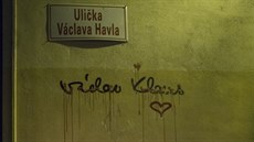 Tetí výroí smrti Václava Havla si v Brn pipomnly dv stovky lidí (18....