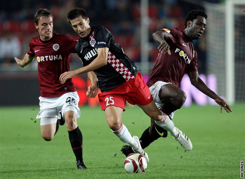 Sparta se s PSV Eindhoven utkala v Poháru UEFA v roce 2009. Na snímku  Martin...