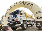 Liaz se startovním číslem 627 po třiceti letech opět míří z Paříže do Dakaru