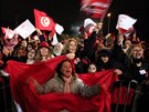 Volii sekulární strany Hlas Tuniska, jejím pedsedou je Bádí Káid as-Sabsí,...