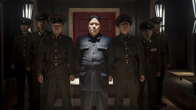 Snímek z komedie The Interview, která pojednává o vraždě Kim Čong-una