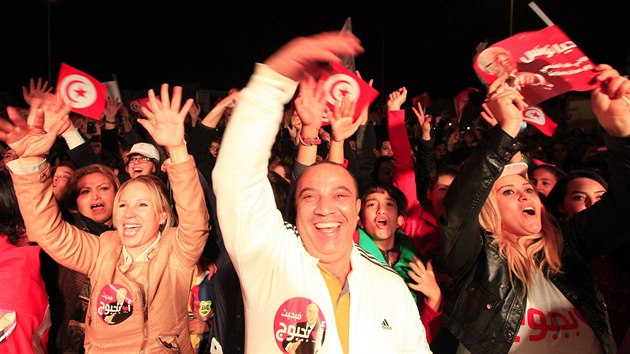 Volii strany Hlas Tuniska oslavuj.