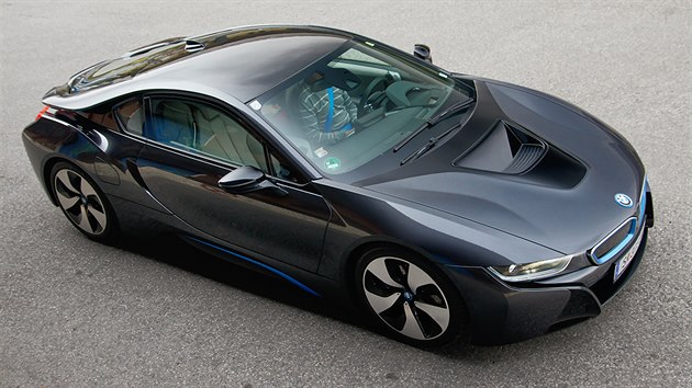 BMW i8