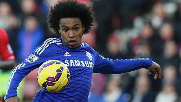 S MEM. Willian z Chelsea v utkn proti Southamptonu.