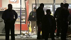 Policisté z amerického St. Louis vyetují incident na epací stanici na...