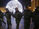 Policie tvoí ze v rámci demonstrace na Manéním námstí v Moskv. (30....