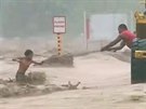 Na Filipínách udeila boue Seniang, zabila nejmén 53 lidí