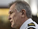 éf edmontonské policie Rod Knecht na brífinku komentuje pípad osmi vrad (30....