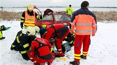 Nejh dopadl dvaaadvacetiletý spolujezdec, kterého odvezl vrtulník do ústecké...