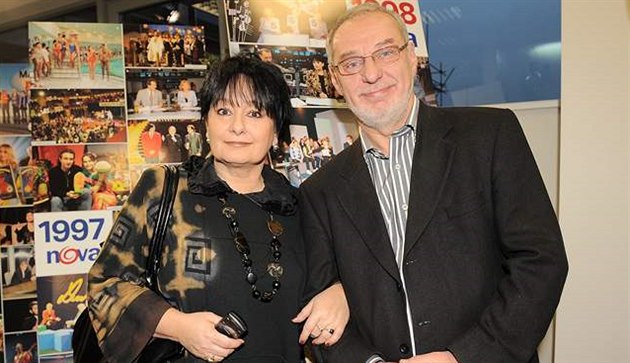 Nova slaví třicetiny, diváky baví zpravodajství i seriály