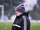 Olomoucký trenér Leo Kalvoda sleduje zimní dinu svých svenc.