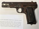 Sovtská pistole Tokarev z roku 1942 byla pipravena ke stelb, stailo...
