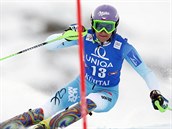 Sjezdaka rka Strachov vystoupala ve slalomu SP v Khtai na stupn vtz.