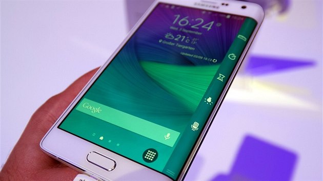 Samsung Galaxy Note Edge iv na veletrhu IFA v Berln