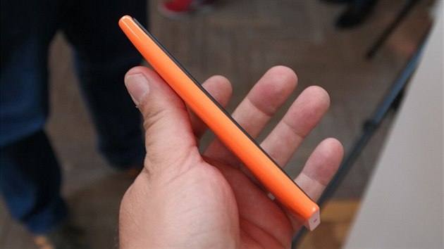 Nokia Lumia 730 na veletrhu IFA v Berln