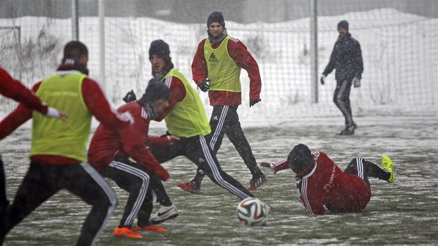 Fotbalist Jihlavy zahjili zimn ppravu v mrazivm poas.