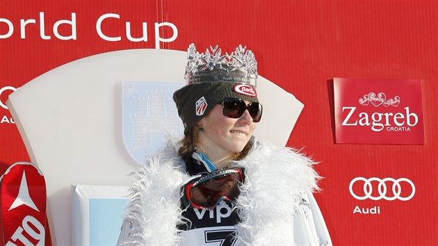 KRLOVNA. Mikaelu Shiffrinovou v Zhebu korunovali za slalomovou vldkyni, tamn zvod SP opanovala suvernn.