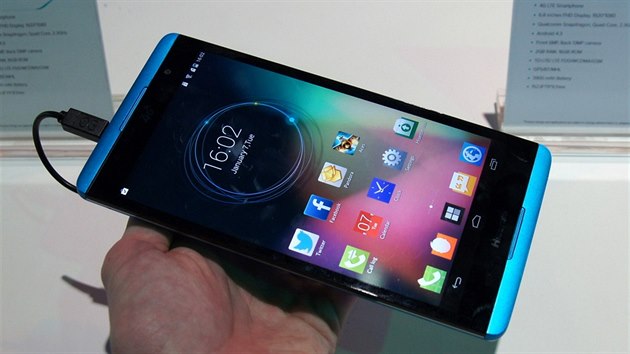 Phablet Hisense X1 na veletrhu CES v Las Vegas