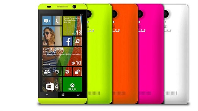 Ptipalcov smartphone s Windows Phone od Blu Products