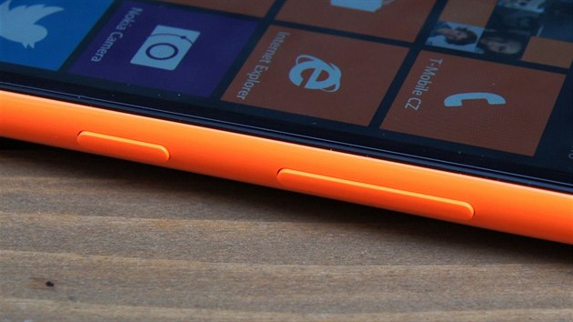 Nokia Lumia 735