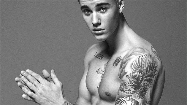 Justin Bieber v reklam na spodn prdlo Calvin Klein