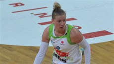 Nejúsp�n�j�í brn�nská st�elkyn� v utkání proti Bourges Kate�ina Hindráková.