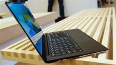 13,3" Dell XPS 13 nechybí ani podsvícená klávesnice.