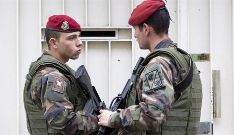 Francie mobilizovala kvli hrozb dalích útok na 4 700 policist na ochranu...