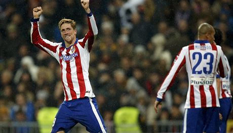 Fernando Torres a Atlétika Madrid se raduje z gólu v pohárovém derby s Realem...