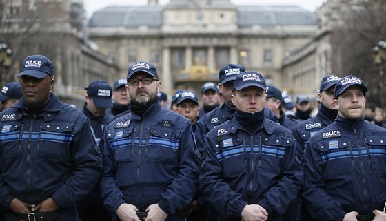 Tryzna za tři policisty, kteří zemřeli při útocích v Paříži (13. ledna 2015)