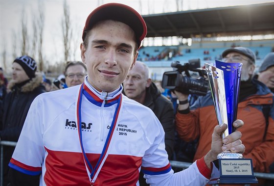 Cyklokrosa Adam oupalík získal ve Slaném svj první titul v elitní kategorii.