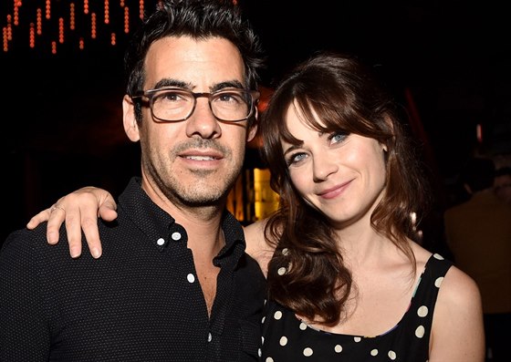 Jacob Pechenik a Zooey Deschanelová (Los Angeles, 10. záí 2014)