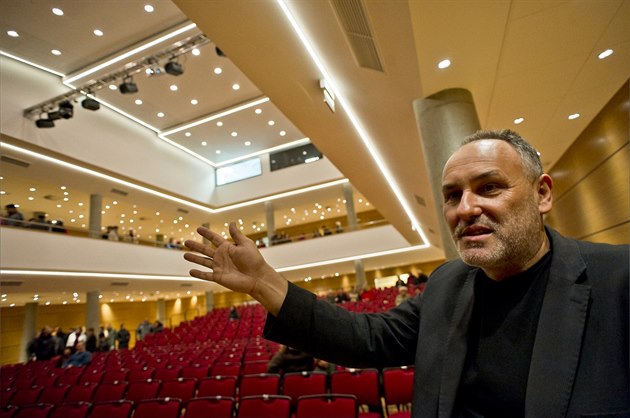Otev�ení kulturního centra Jupiter Club.