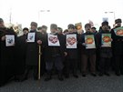 Statisícová demonstrace v eenské metropoli Groznyj proti novému vydání...