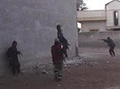 Bojovníci Islámského státu v Kobani (4. listopadu 2014).