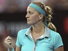 Petra Kvitová má radost z povedeného úderu bhem semifinále turnaje v Sydney.