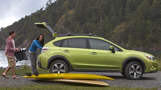 Subaru si pro newyorsk autosalon pipravilo i prvn hybrid ve sv historii. Model Crosstrek vychz z malho SUV XV, kter znme i z naeho trhu. Crosstrek si zachov symetrick pohon vech kol a na trh se dostane ped koncem roku.