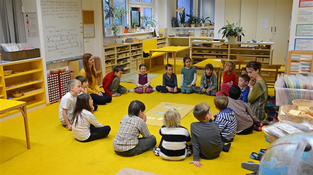 V Z� Duhovka den za�íná povídáním.