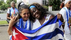 Kubánské disidentky Aide Gallardová (vlevo) a Sonia Garrová po svém propuštění...