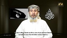 Jeden z vůdců al-Káidy na Arabském poloostrově Násir bin Alí Anasí na videu...