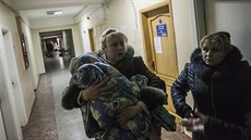 Dtskou nemocnici v Doncku zasáhl dlostelecký granát (19. ledna 2015)