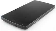 Nexus 5 se rozhodn� neztratí ani po stránce kvality zpracování.