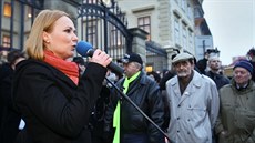 Na demonstraci vystoupila i Jana �ernochová z ODS (16. 1. 2015)