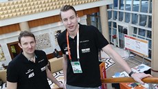 Petr tochl (vlevo) a Filip Jícha na hotelu bhem MS v Kataru.