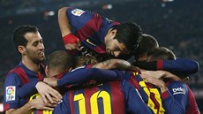 ESENCE EUFORIE. Fotbalisté Barcelony slaví gól.